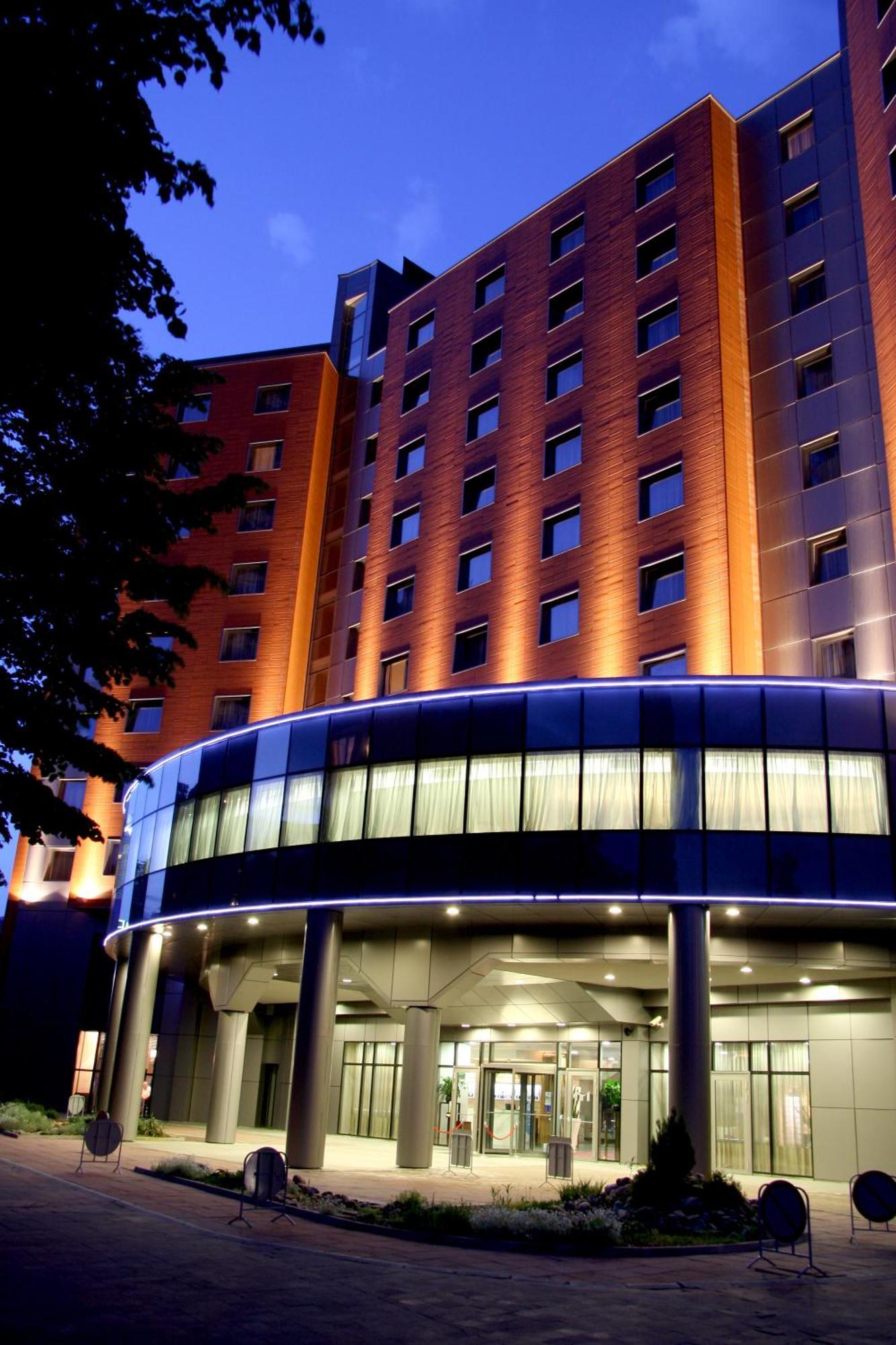 Metropolitan Hotel Sofia, A Member Of Radisson Individuals Exterior photo